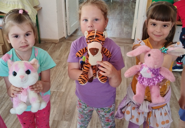 День игрушки День игрушки.